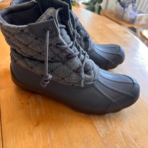 Sperry Gray Quilted Winter Boots Waterproof Insulated